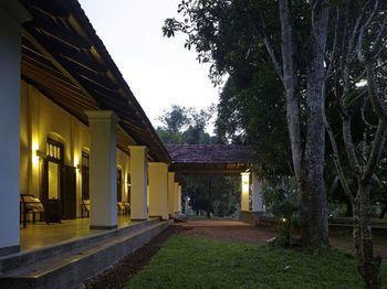 Country house Comilla Wathurugama
